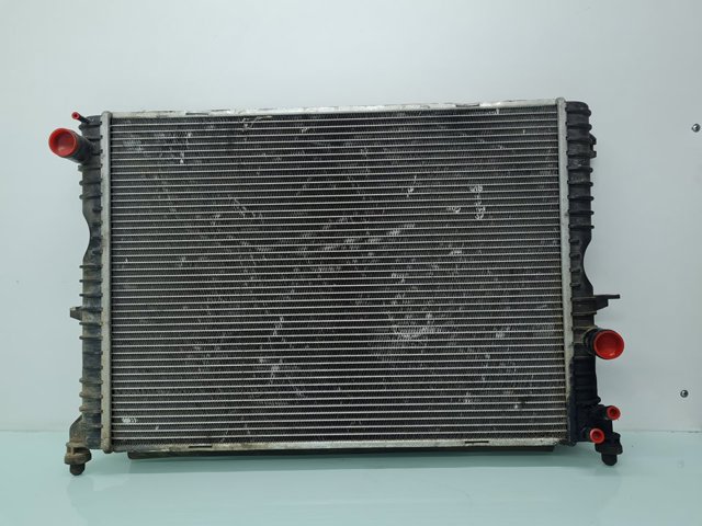 Radiador de esfriamento de motor PCC001070 LAND ROVER