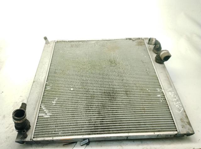 Radiador de esfriamento de motor PCC500670 LAND ROVER