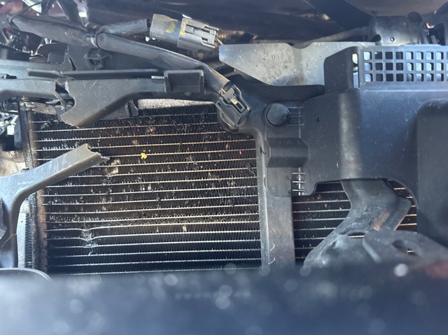 Radiador de esfriamento de motor PE2015200 MAZDA