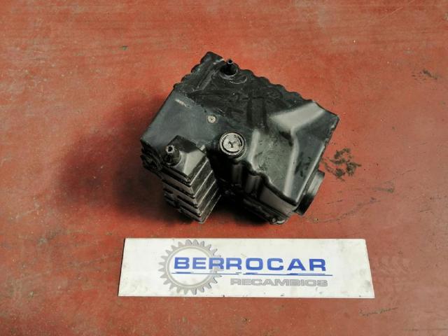 PHB000498 Land Rover