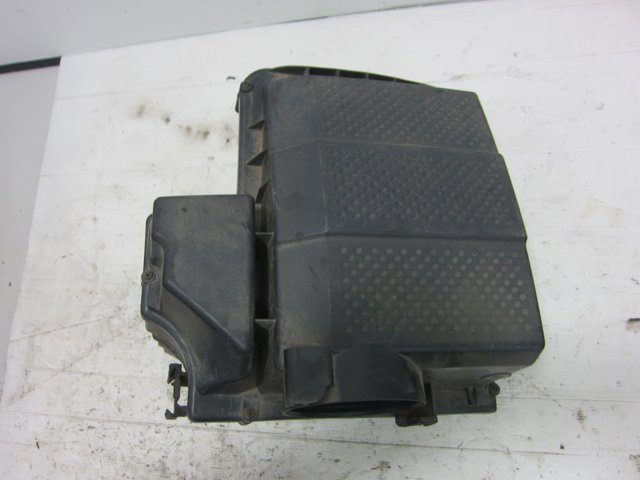 PHB000498 Land Rover