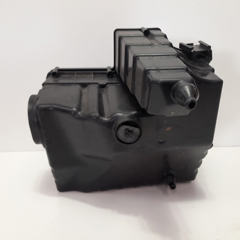 PHB000498 Land Rover