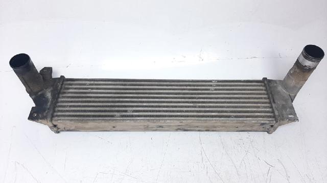 PNG000020 Land Rover