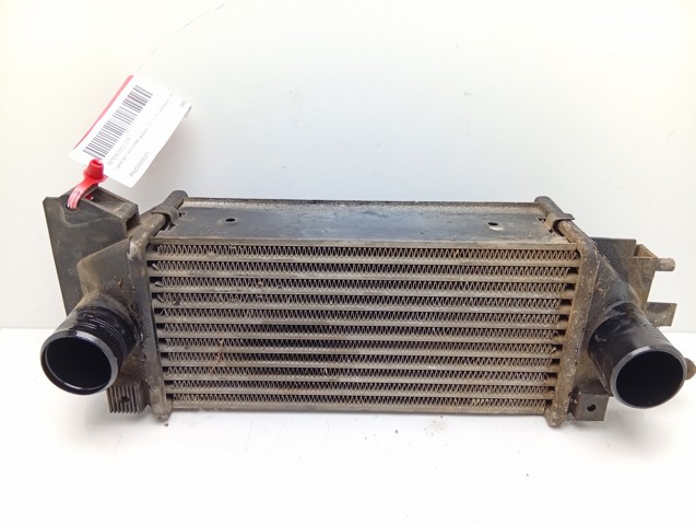 PNG000021 Land Rover