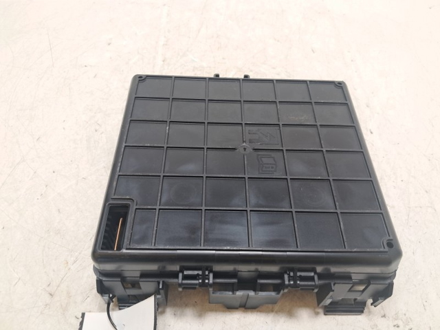 Unidade de dispositivos de segurança para Ford Puma J2K, CF7