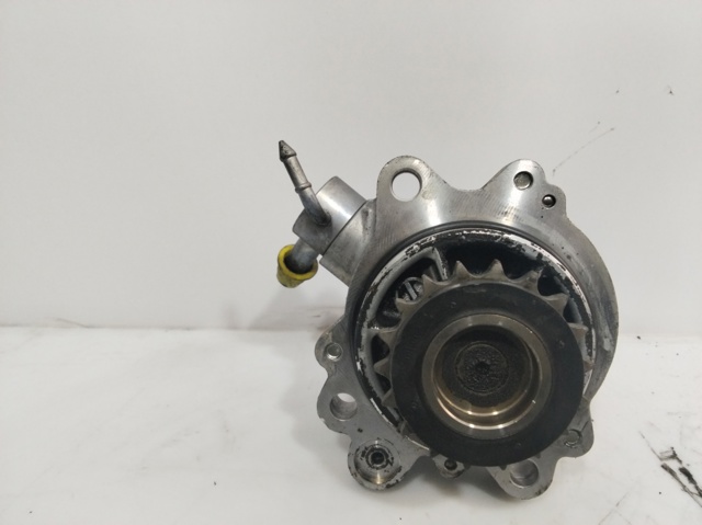 R2AA18G00 Mazda