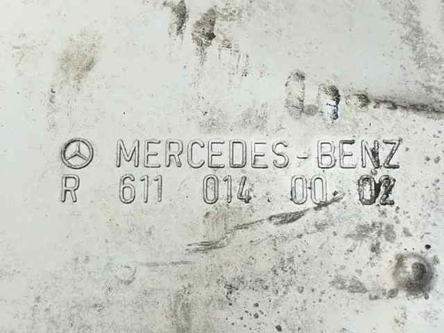 Panela de óleo de cárter do motor R6110140002 MERCEDES