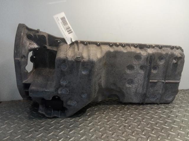 Panela de óleo de cárter do motor R6470140302 MERCEDES