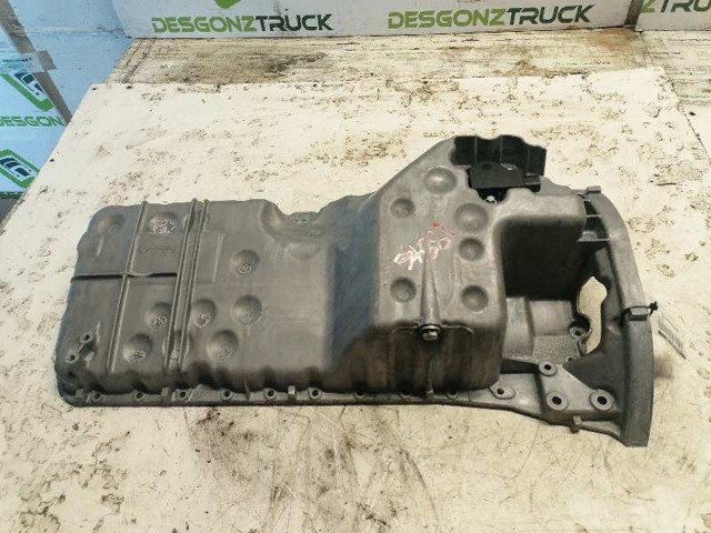 Panela de óleo de cárter do motor R6470140302 MERCEDES