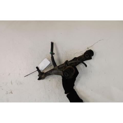 Braço oscilante superior esquerdo de suspensão dianteira RBJ500231 LAND ROVER