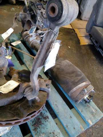 Braço oscilante inferior esquerdo/direito de suspensão dianteira RBJ500920 LAND ROVER