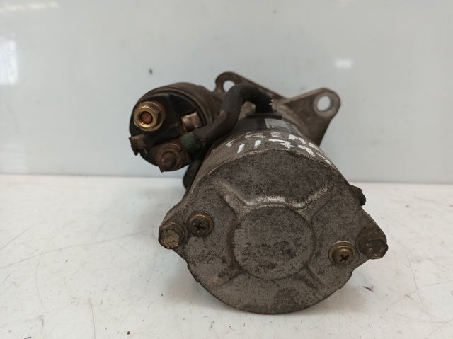 RF1H18400 Mazda