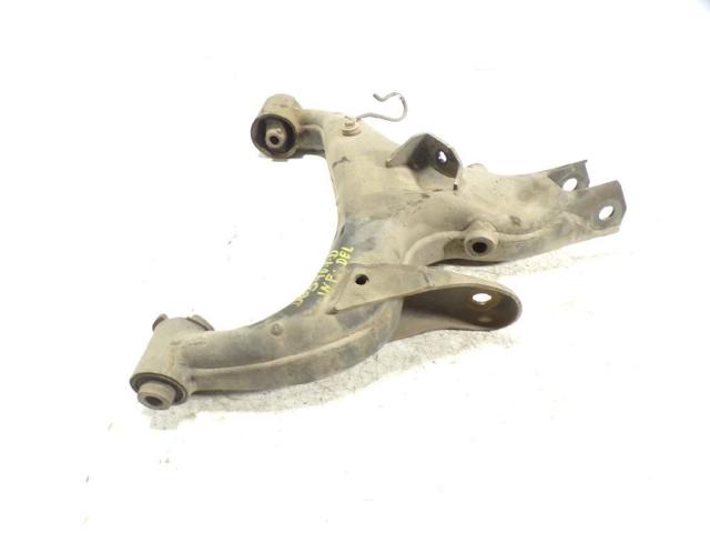 Braço oscilante inferior direito de suspensão traseira RGG500304 LAND ROVER