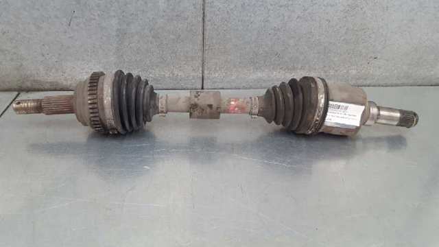 Semieixo (acionador) dianteiro esquerdo RL668919AA CHRYSLER