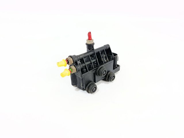 RVH000055 Land Rover