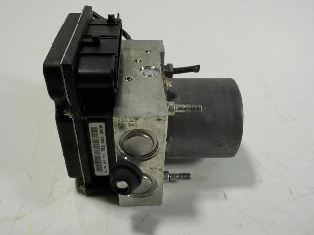 SRB500174 Land Rover