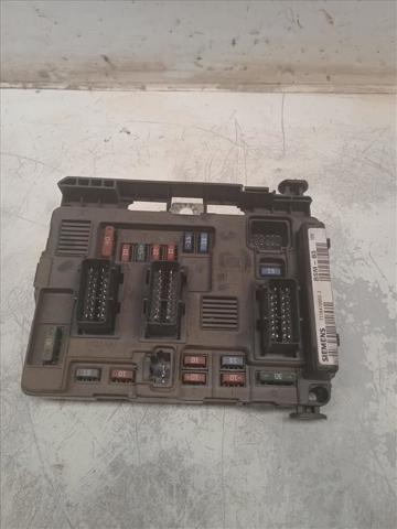 Unidade de dispositivos de segurança T118470003J PEUGEOT