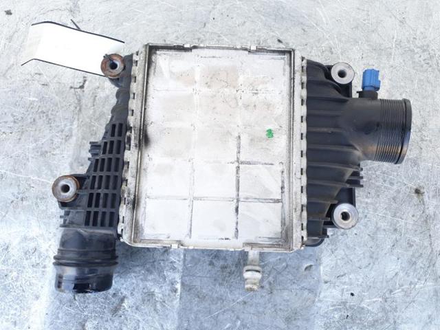 Radiador de esfriamento de motor adicional T2H2530 JAGUAR