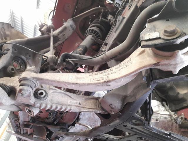 Braço oscilante inferior direito de suspensão dianteira T4A41756 JAGUAR