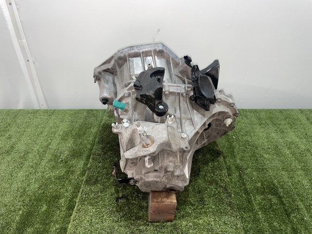 Caixa de Mudança montada (caixa mecânica de velocidades) TL4A013 RENAULT