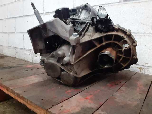 TL4K9S2 Renault (RVI)