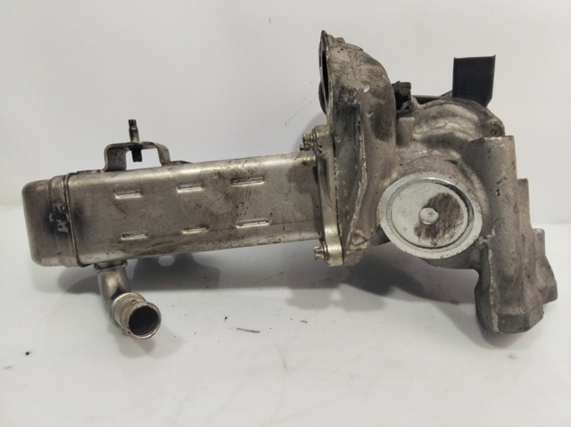 Radiador do sistema EGR de recirculação dos gases de escape V29004027 FORD
