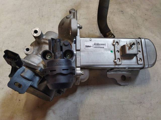 Radiador do sistema EGR de recirculação dos gases de escape V29004027 FORD