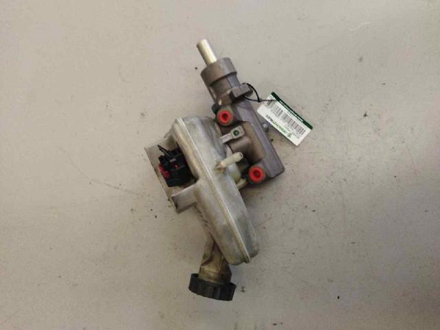 Cilindro mestre do freio YC152K478AB FORD
