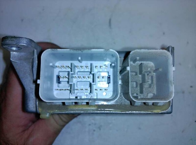 YC1A14B321CC Ford