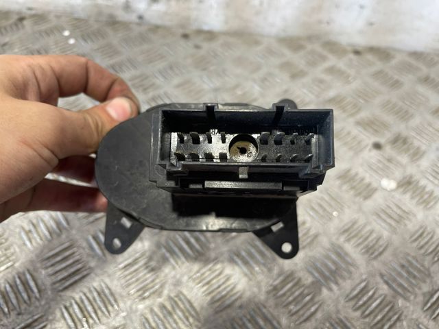 Comutador das luzes no "painel de instrumentos" YC1T13A024BB FORD