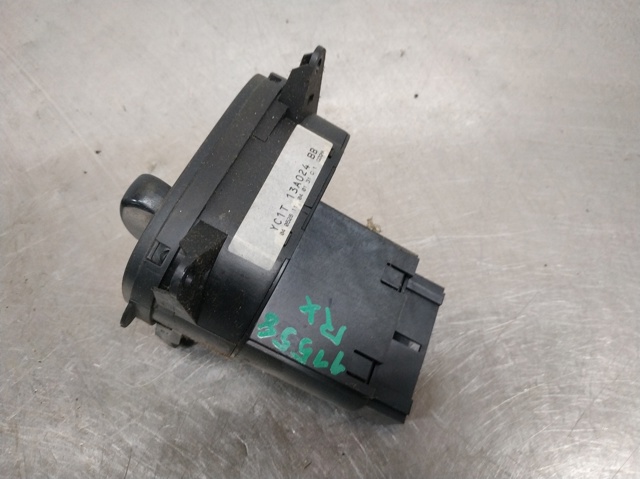 Comutador das luzes no "painel de instrumentos" YC1T13A024BB FORD