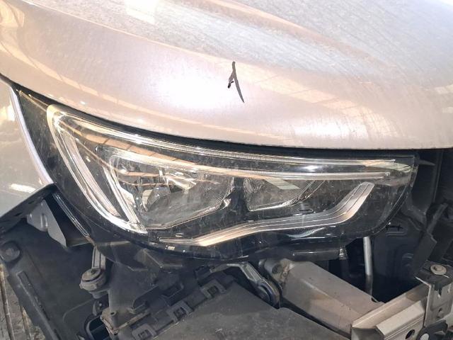 Luz direita YP00015580 OPEL