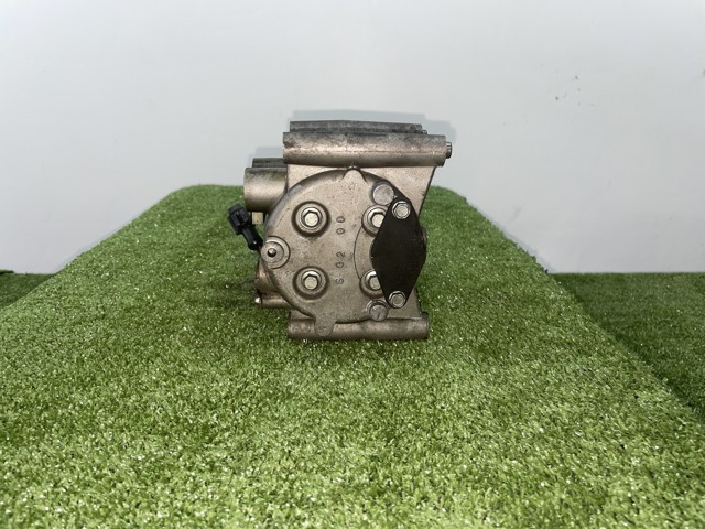 Compressor de aparelho de ar condicionado YR8H19D629AB JAGUAR