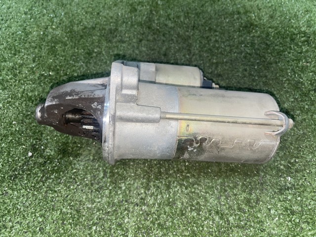 YS4U11000AB Ford