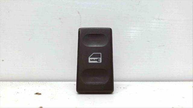 YUF101790 Land Rover