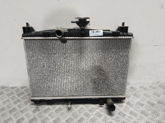 Radiador de esfriamento de motor ZJ3815200A MAZDA