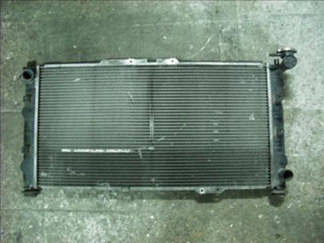 Radiador de esfriamento de motor ZL0115200A MAZDA
