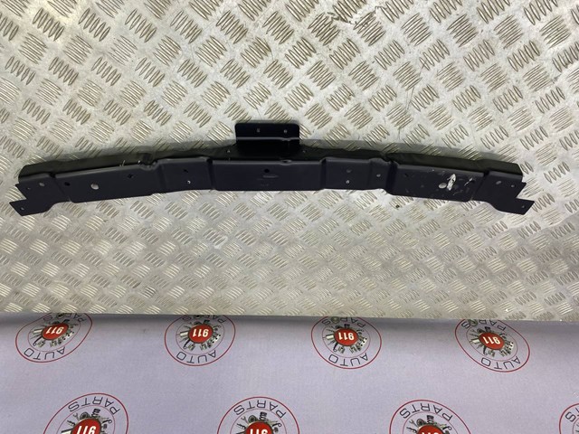 Suporte superior do radiador (painel de montagem de fixação das luzes) 622985NA0A Nissan/Infiniti