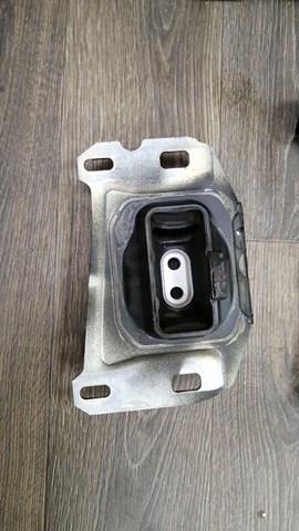 Compre 9813699680 Peugeot/Citroen Coxim (suporte) esquerdo superior de motor