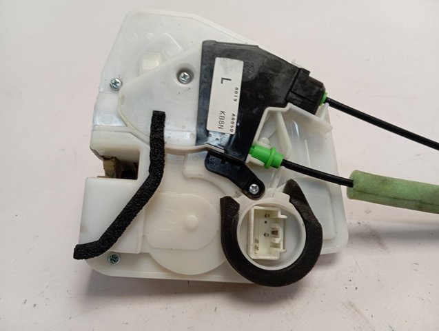 Fecho da porta dianteira direita Mazda KB7W58310 preço, a partir de 63,42 USD