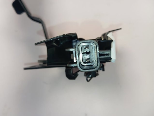 Compre 81130AT000 Hyundai/Kia Fecho da capota