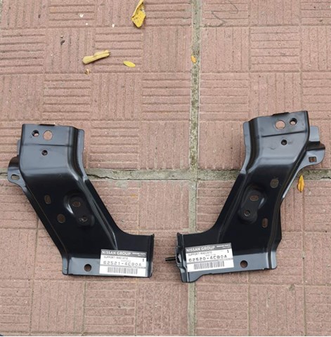 Consola do radiador esquerdo 625214CB0A Nissan/Infiniti