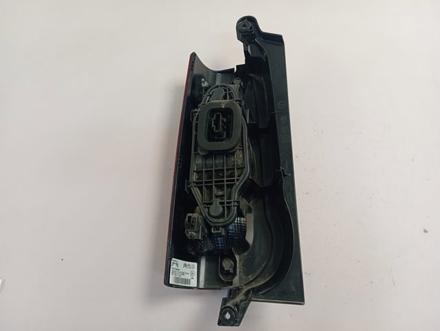 Lanterna traseira direita Opel 9820554880 preço, a partir de 131,14 USD