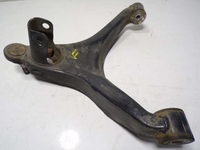 Suporte de esfera inferior Iveco 5801564316
