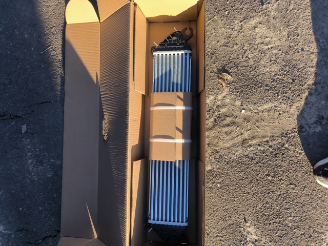 Radiador de intercooler 45K2J81 Polcar