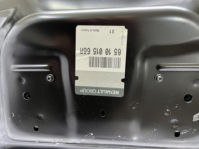 Compre 651001566R Renault (RVI) Capota