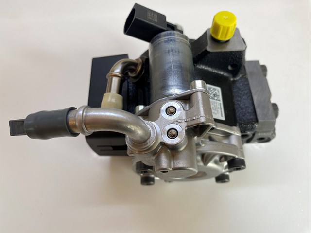 Bomba de combustível de pressão alta Peugeot/Citroen 9829043380