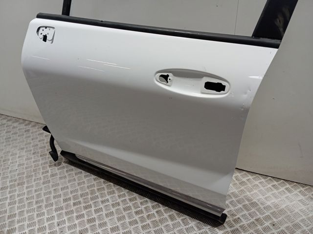 Porta dianteira esquerda Ford 2405130