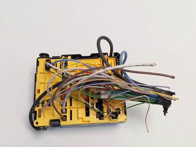Unidade de dispositivos de segurança Peugeot 208 I CA, CC