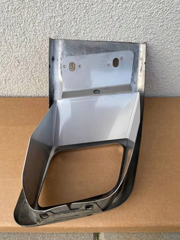 Bocal para o silenciador LR027871 Land Rover